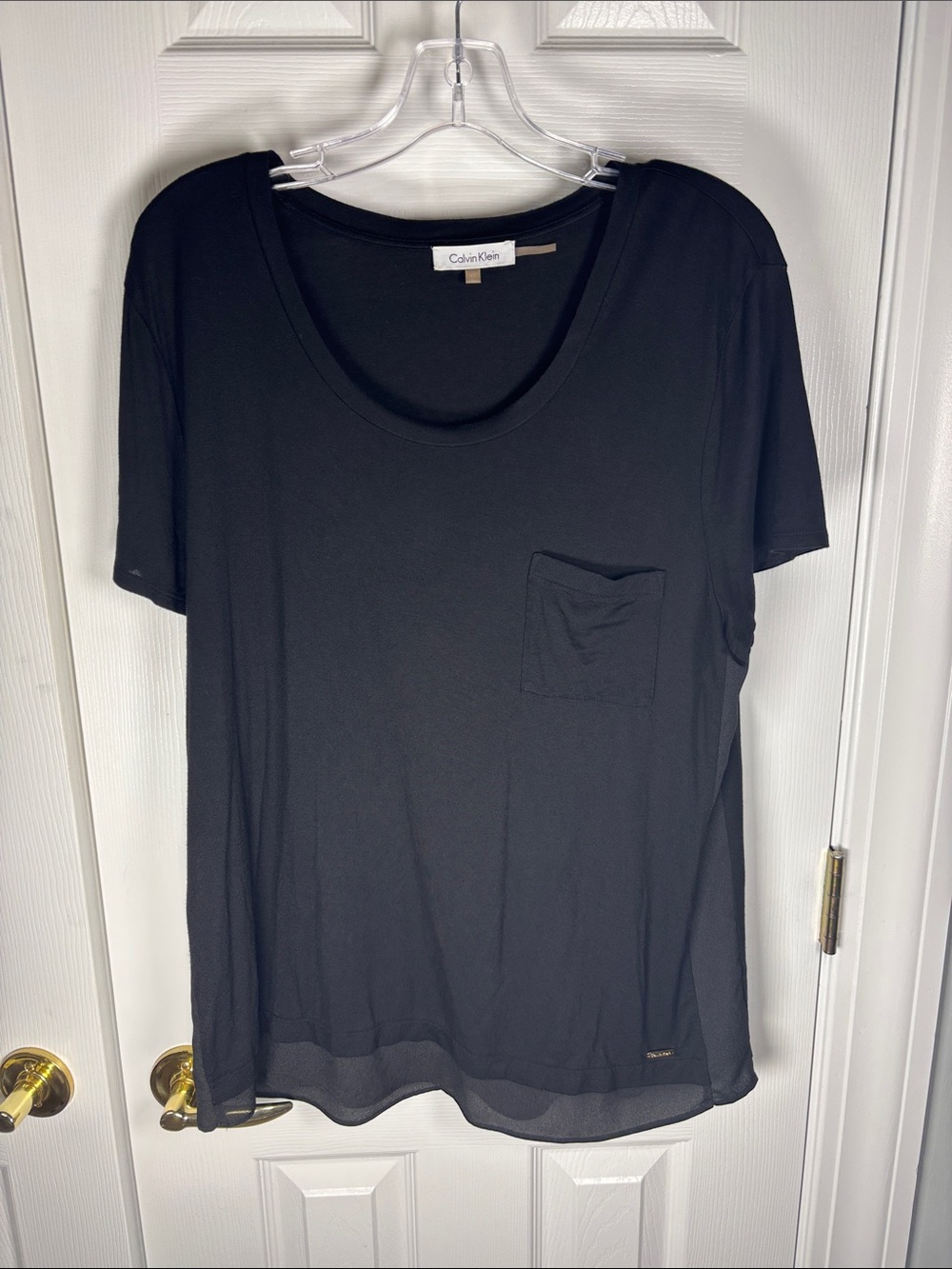 Calvin Klein Black Short-Sleeve Scoop Neck Tee with Chest Pocket XL